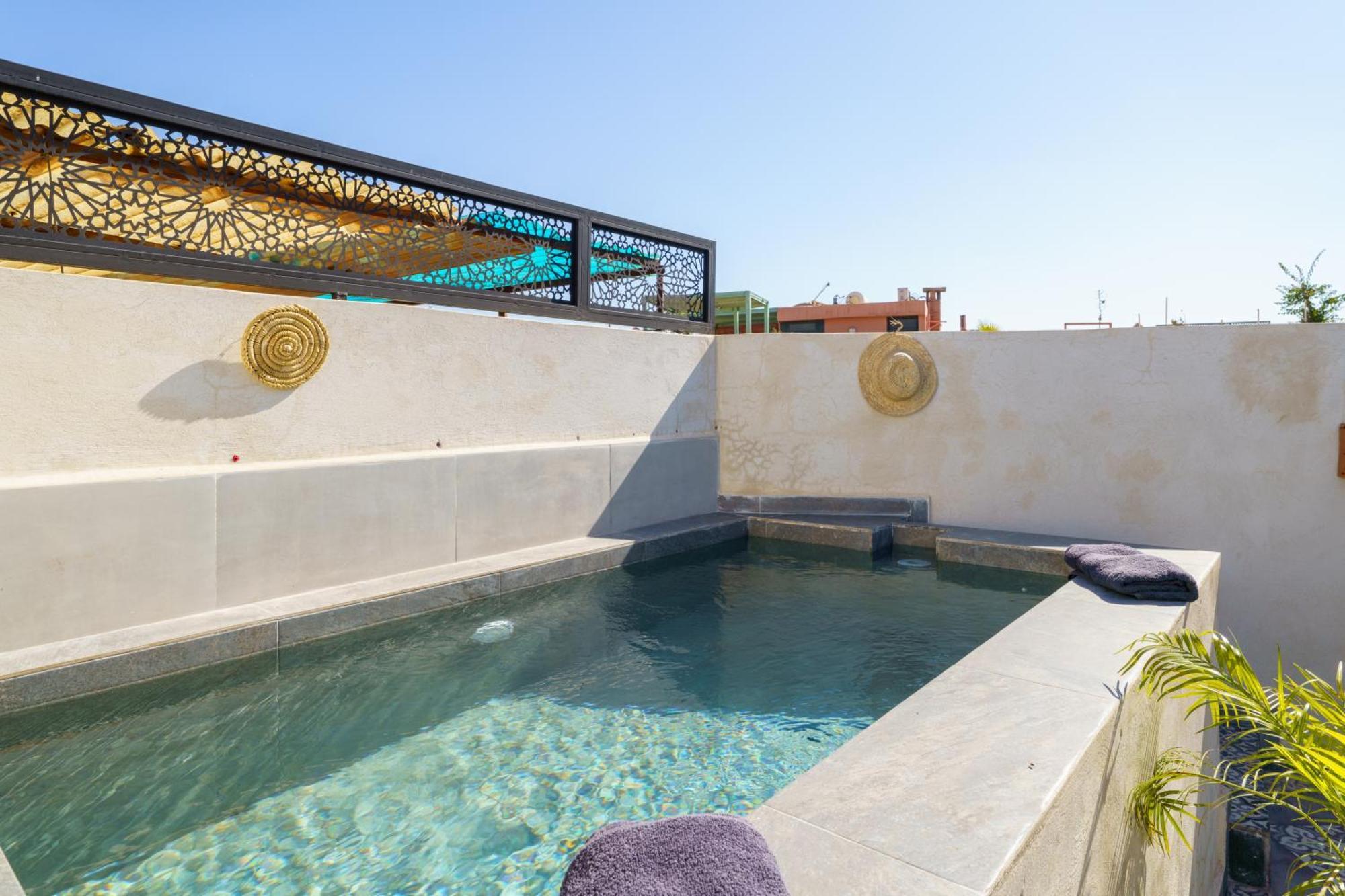 Riad 4 Chambres - Piscine & Petit Dejeuner Gratuit - Wifi Fibre Optique Marrakesh Extérieur photo