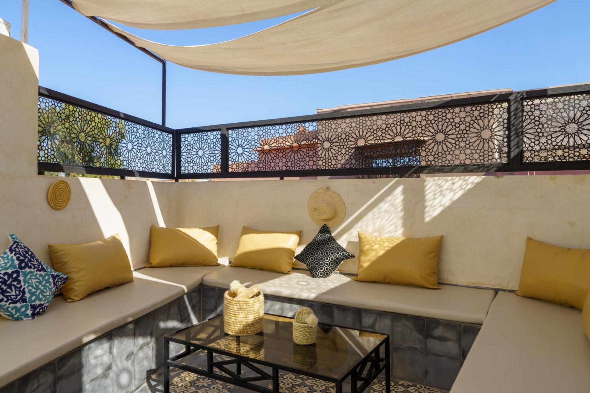 Riad 4 Chambres - Piscine & Petit Dejeuner Gratuit - Wifi Fibre Optique Marrakesh Extérieur photo