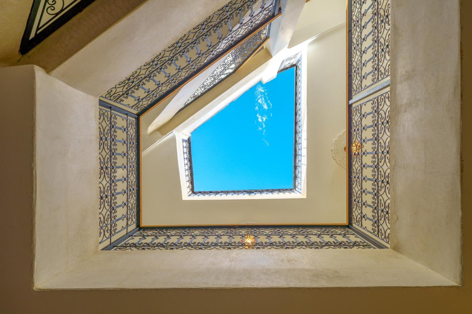 Riad 4 Chambres - Piscine & Petit Dejeuner Gratuit - Wifi Fibre Optique Marrakesh Extérieur photo